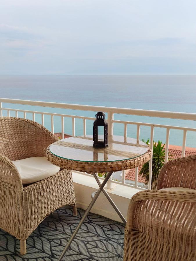 Cozy Seaview Apartment 시비리 외부 사진