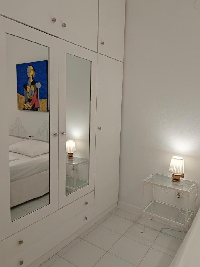 Cozy Seaview Apartment 시비리 외부 사진