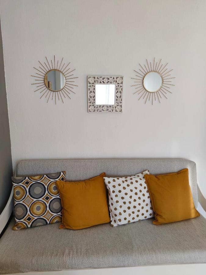 Cozy Seaview Apartment 시비리 외부 사진