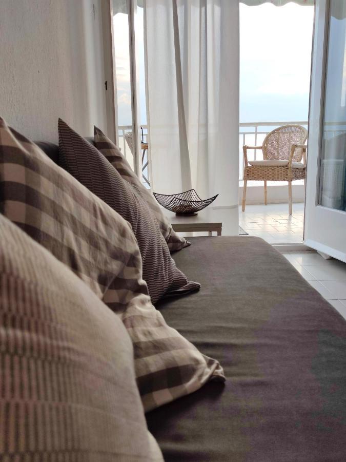 Cozy Seaview Apartment 시비리 외부 사진