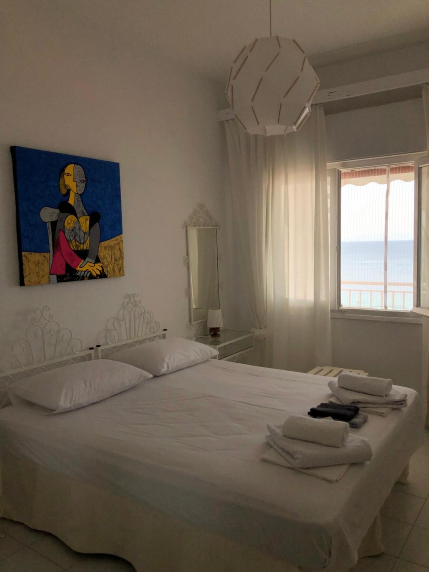 Cozy Seaview Apartment 시비리 외부 사진